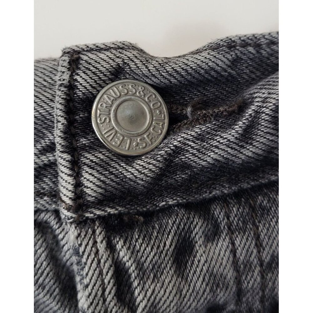 Levis 501 Womens Distressed Denim High-Waisted Button Fly Cutoff Shorts Size 28 - Picture 3 of 11